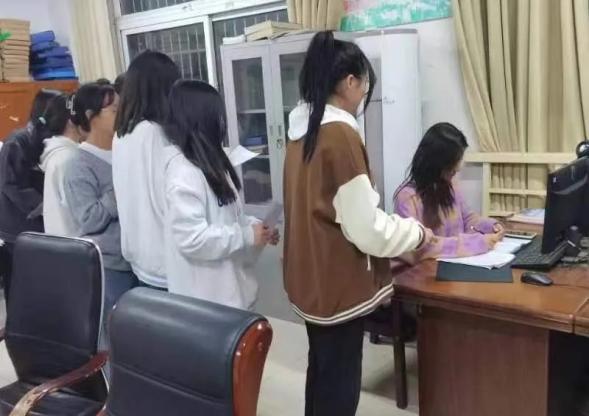 谈球吧体育官网入口