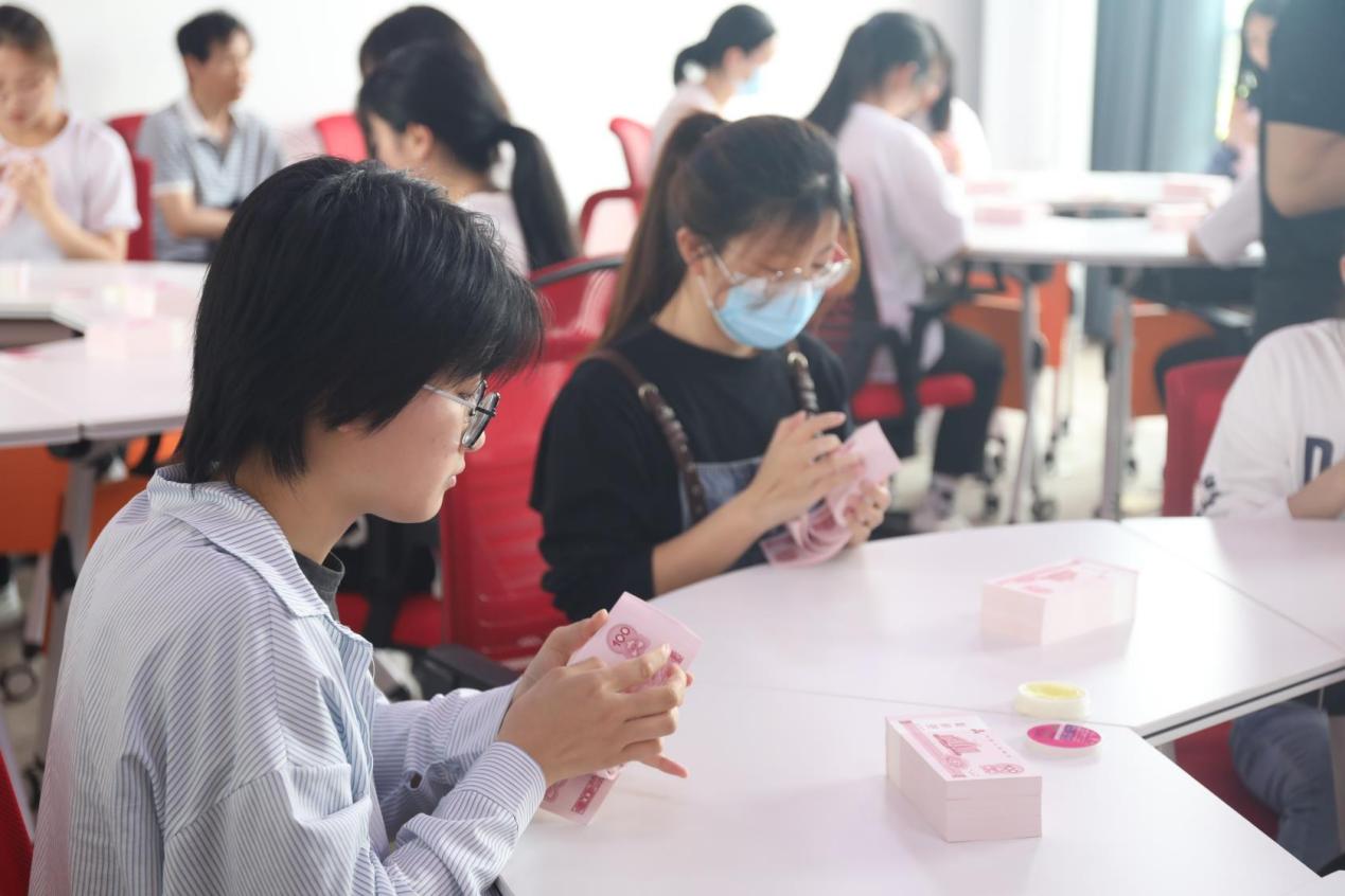 谈球吧体育官网入口