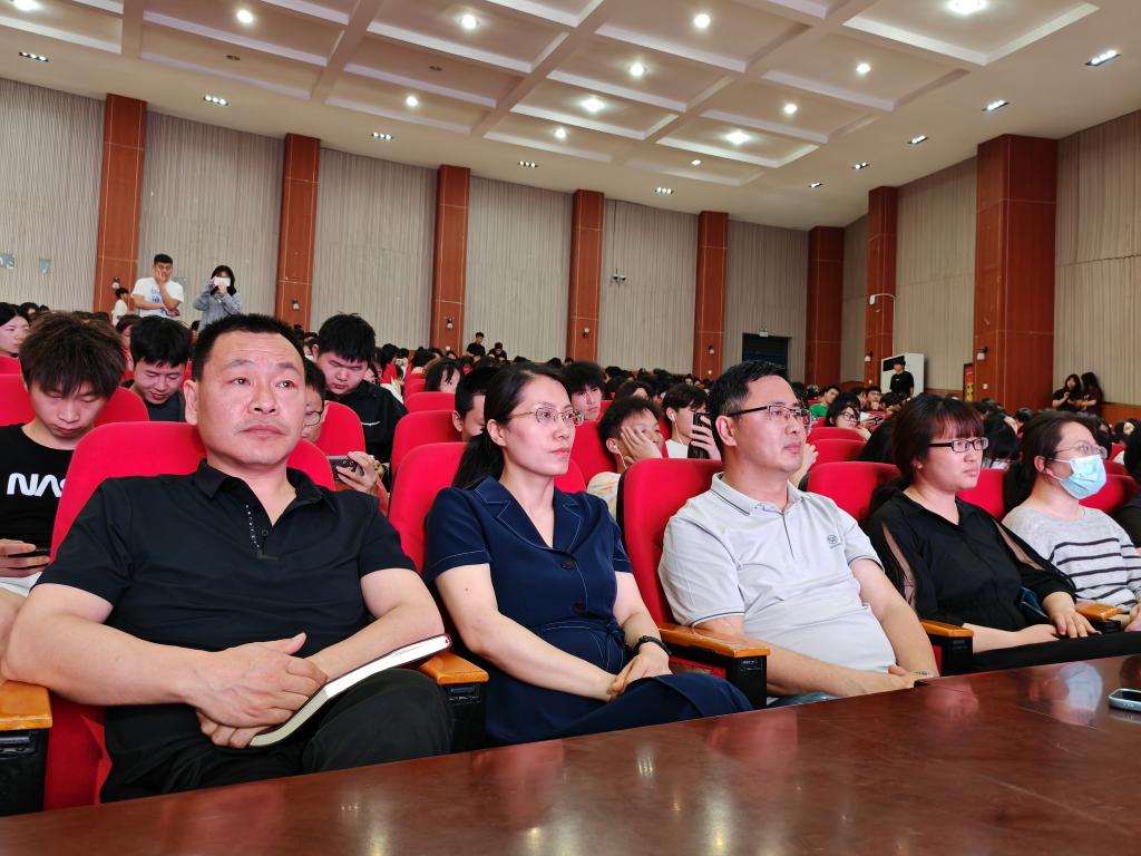 谈球吧体育官网入口